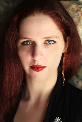 Alexandra Rowland photo