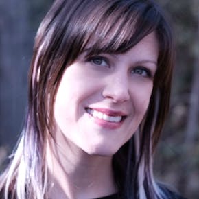 Helena Hunting photo