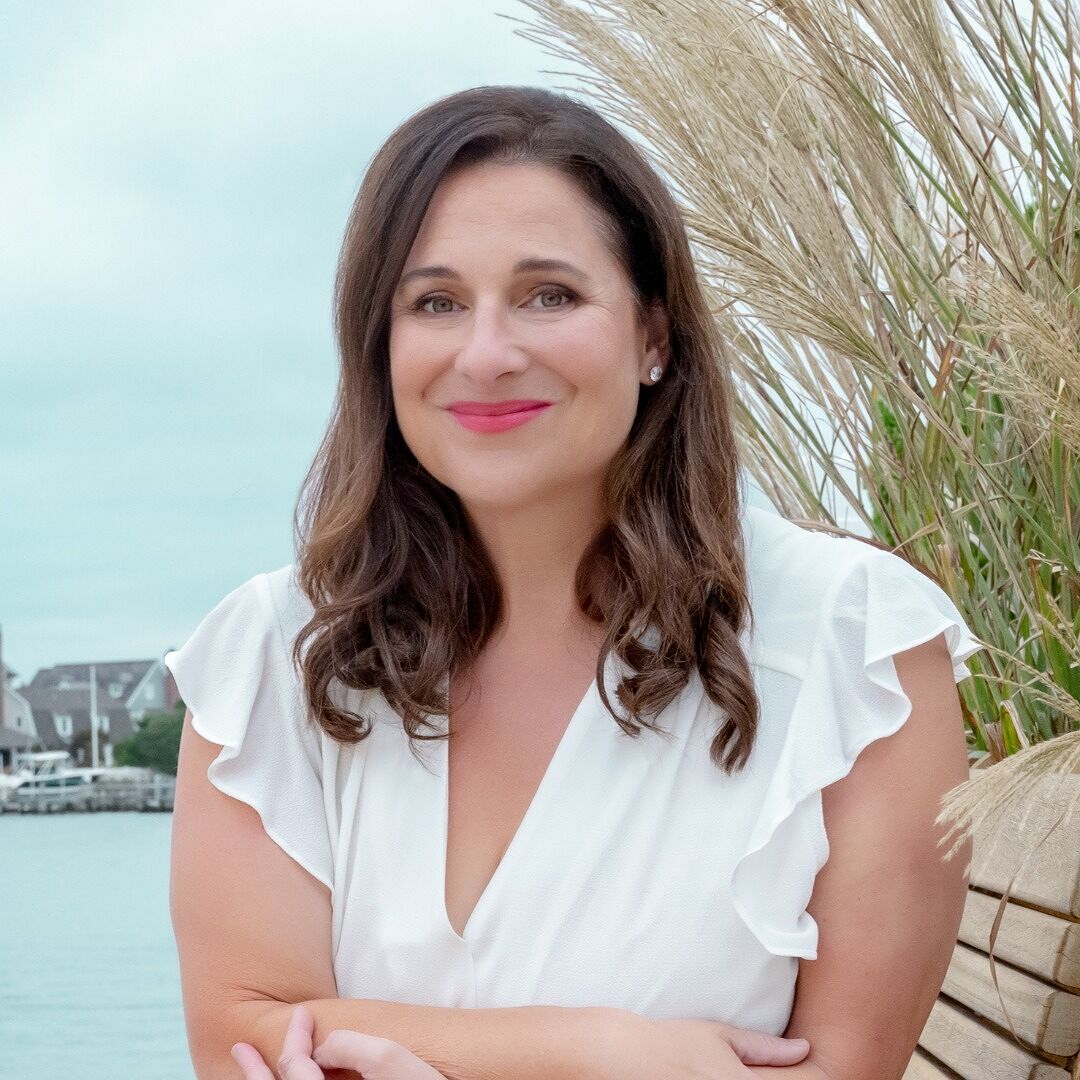 Jennifer Weiner photo