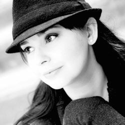 Michelle Hodkin photo