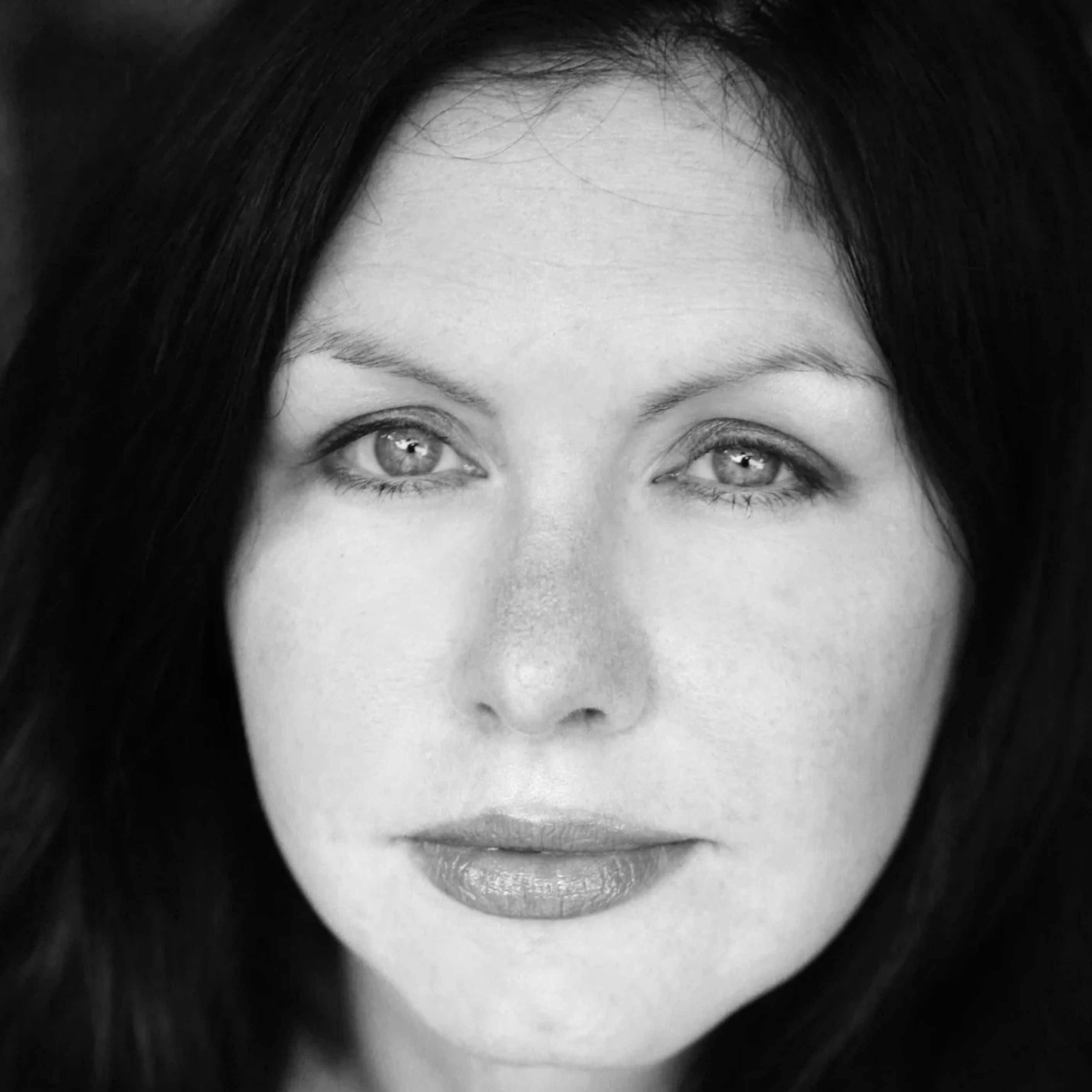 Mindy McGinnis photo