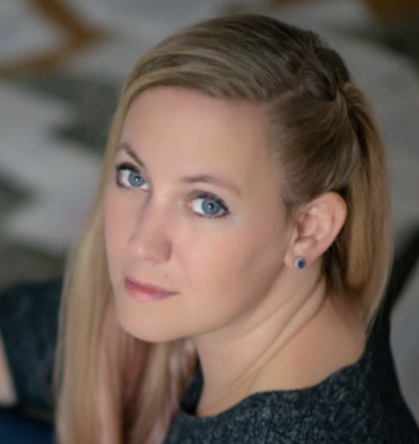 Rebecca Yarros author photo