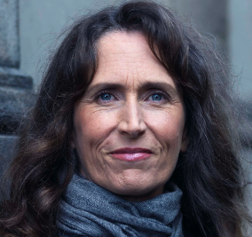 Rose Carlyle photo