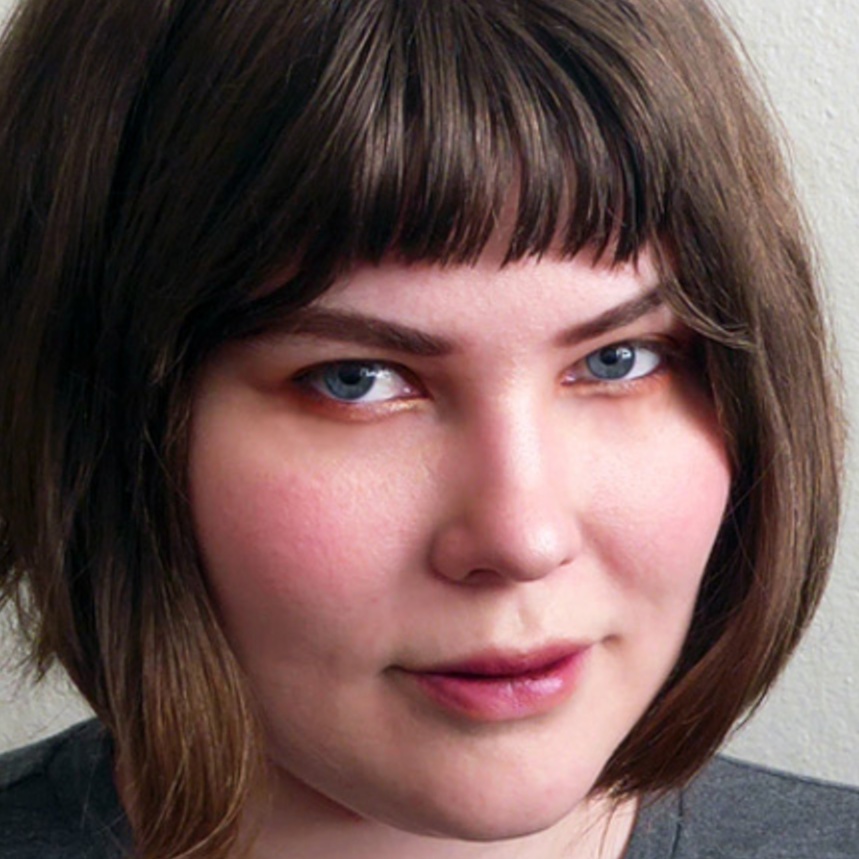 Sara Wolf photo