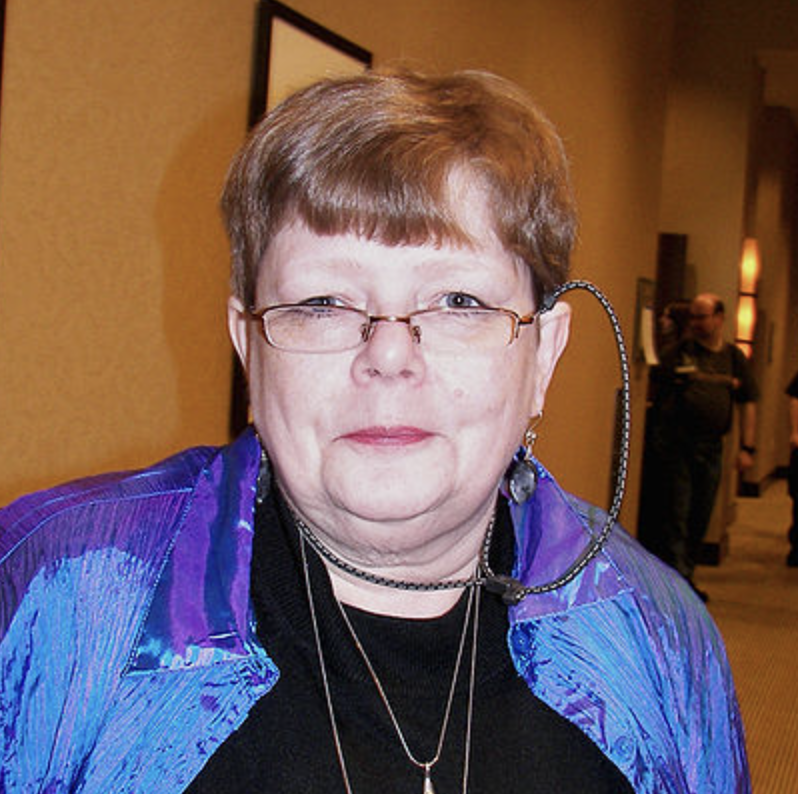 Tamora Pierce photo