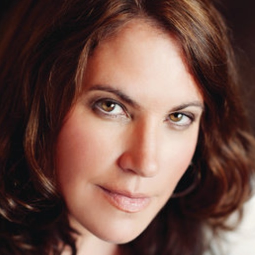 Tracey Garvis Graves author photo