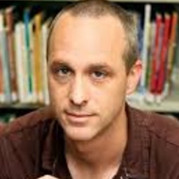 Trenton Lee Stewart photo