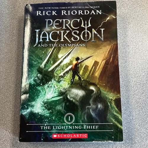 The Lightning Thief (Percy Jackson and the Olympians, Book One)