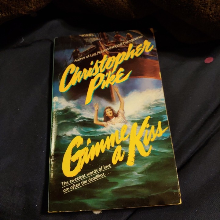 Gimme a Kiss