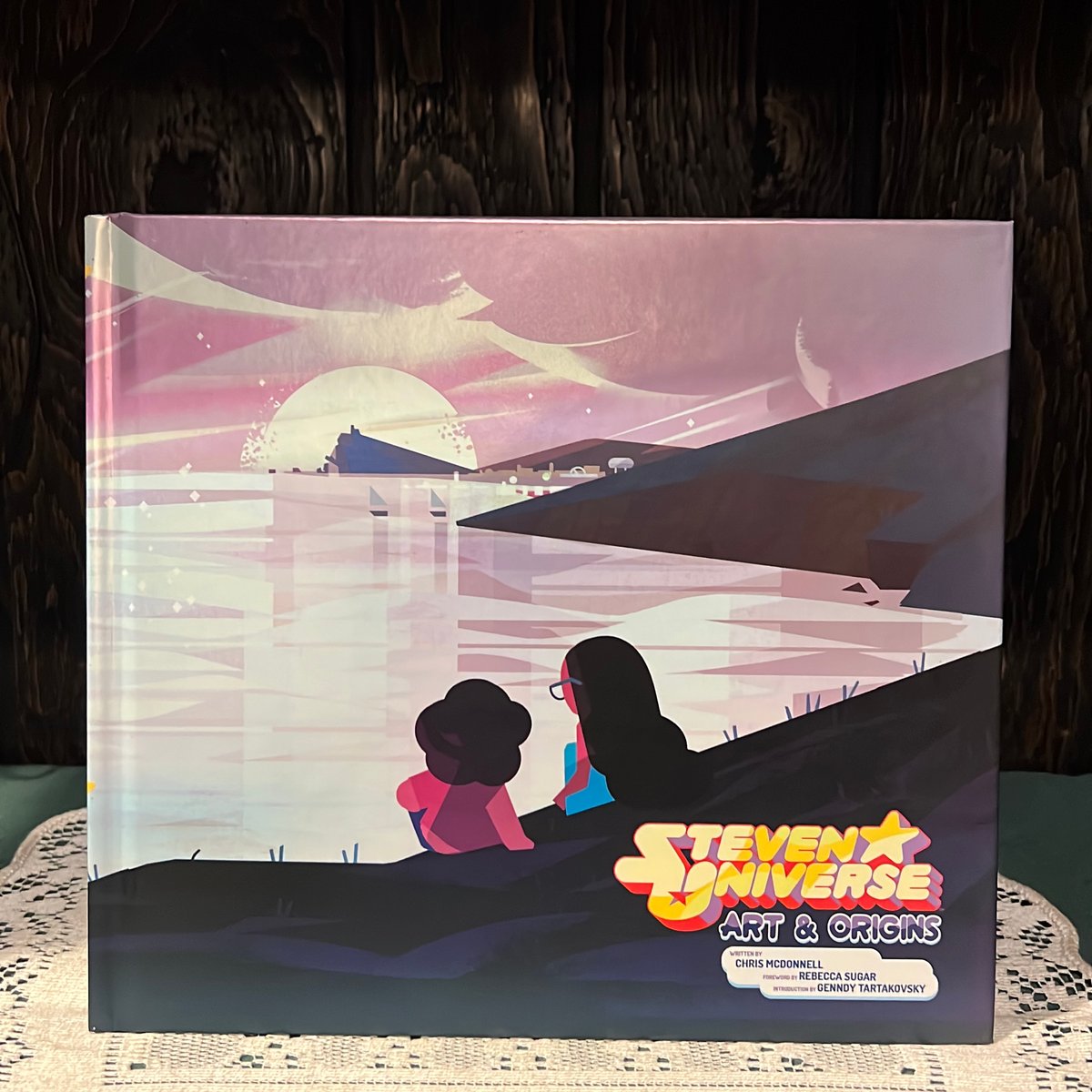 Steven Universe: Art and Origins by Chris McDonnell, Rebecca Sugar