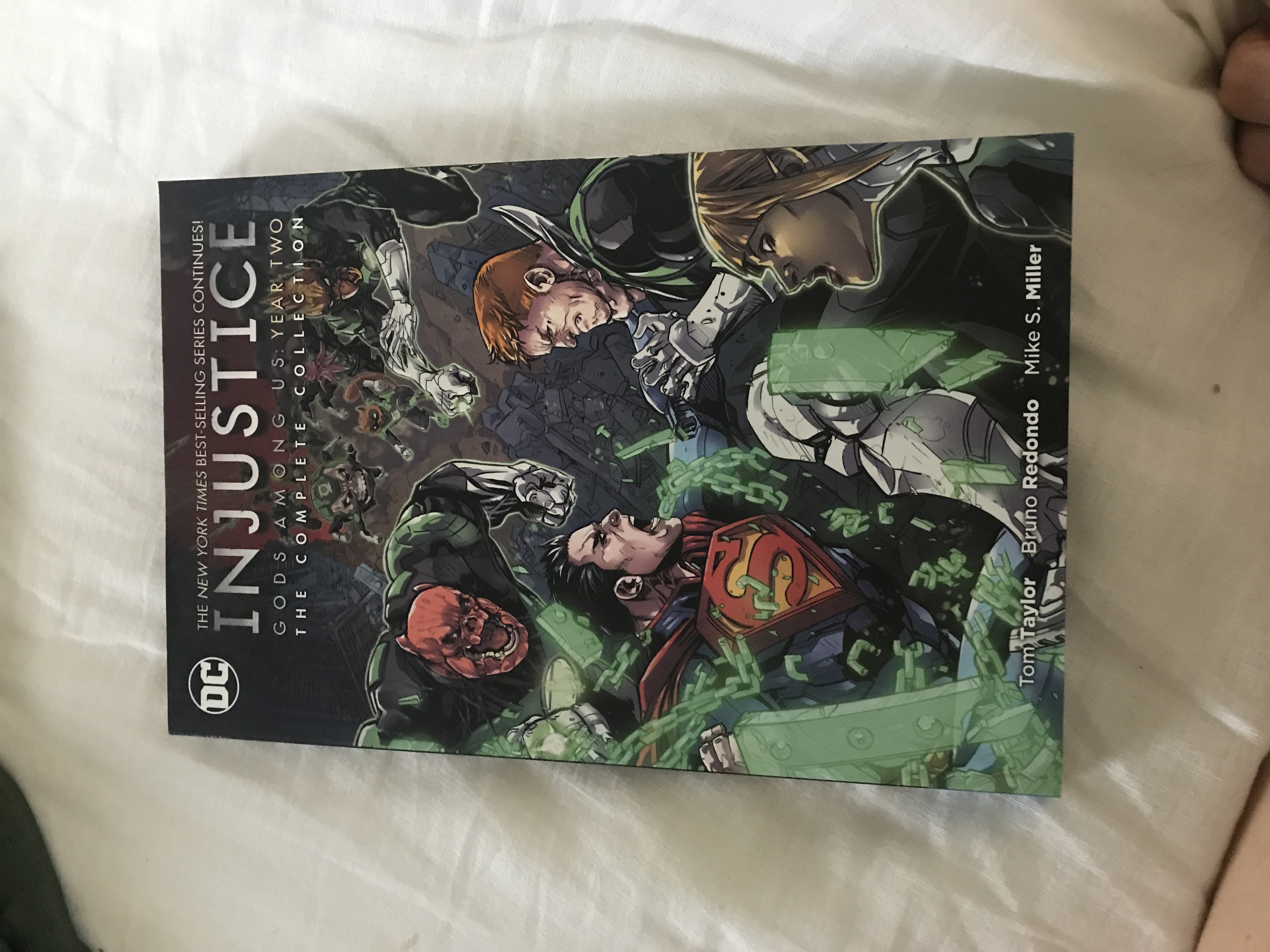 Injustice: Gods among Us: Year Two the Complete Collection