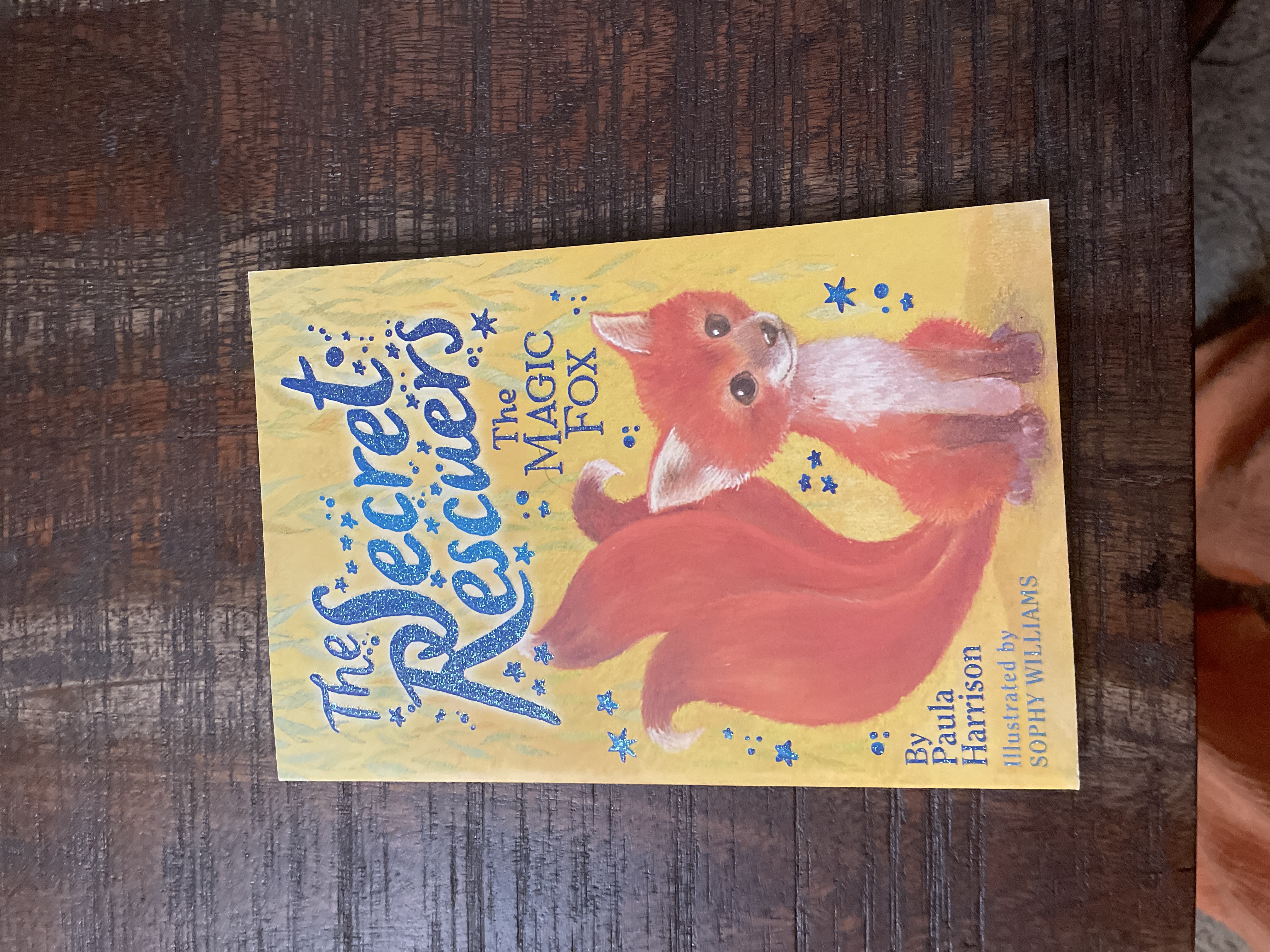 tiara friends the secret of the silk dress Tiara Friends Pack x 4