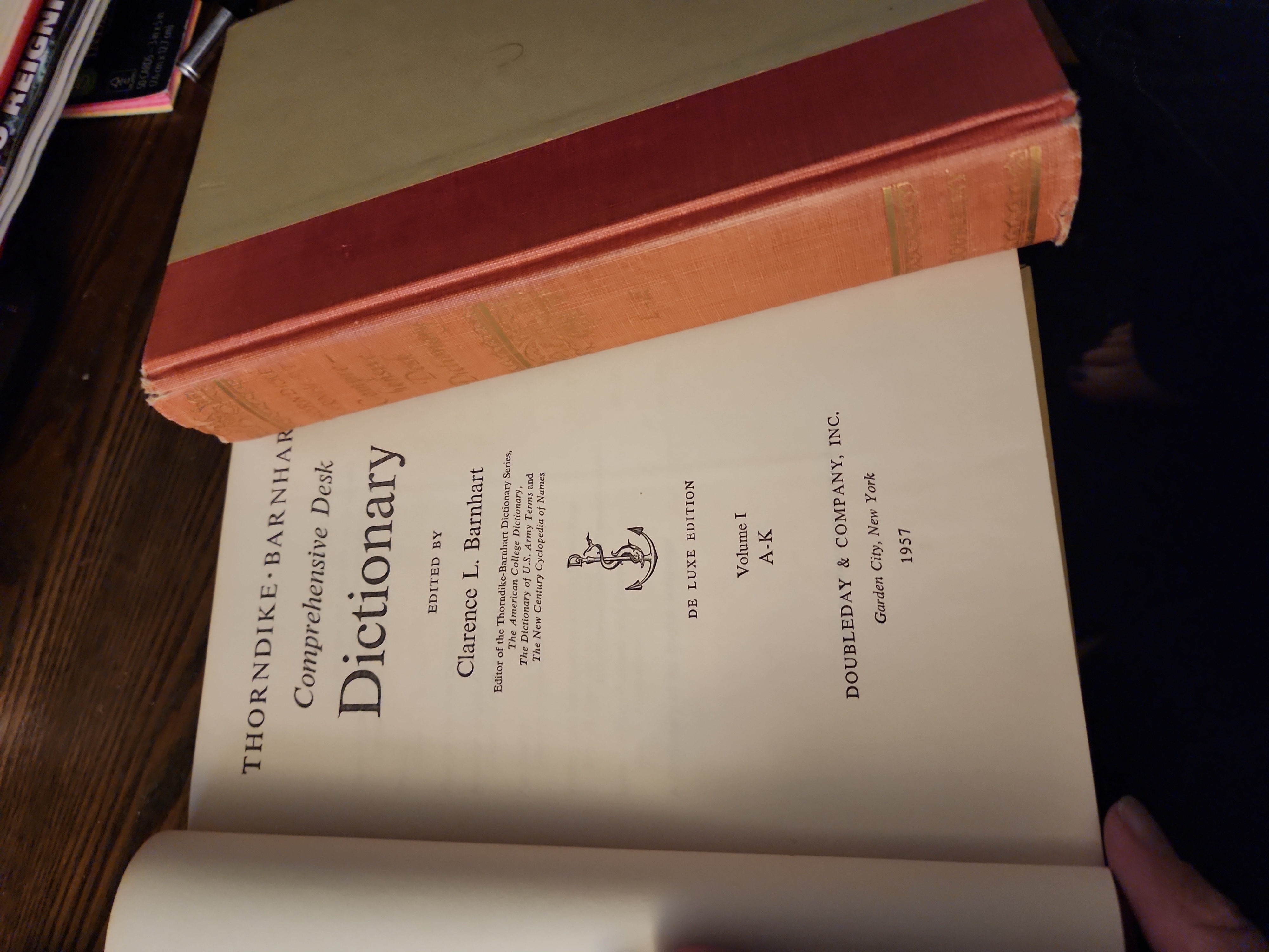 Thorndike-Barnhart Comprehensive Desk Dictionary 