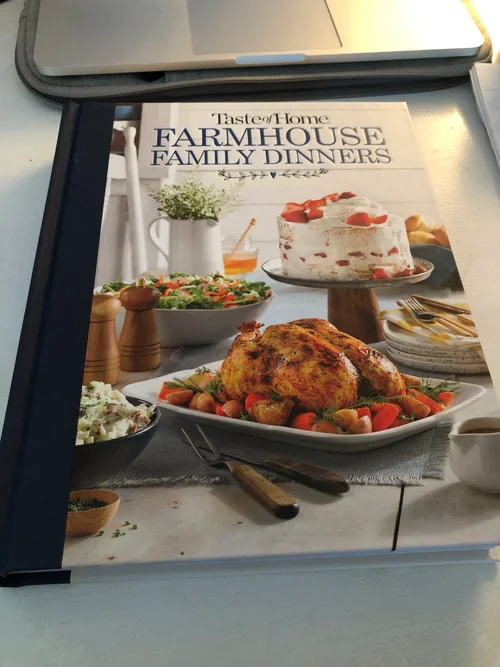 Taste of Home Farmhouse Family Dinners
