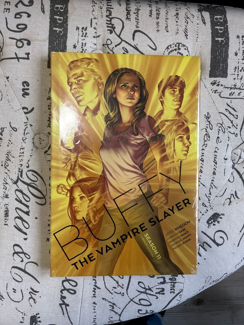 Buffy the Vampire Slayer Season 11 Library Edition