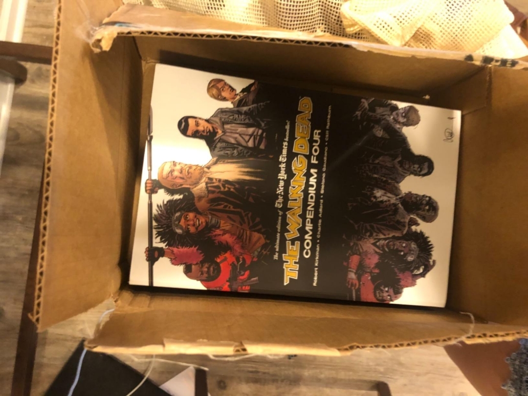 The Walking Dead Compendium Volume 4