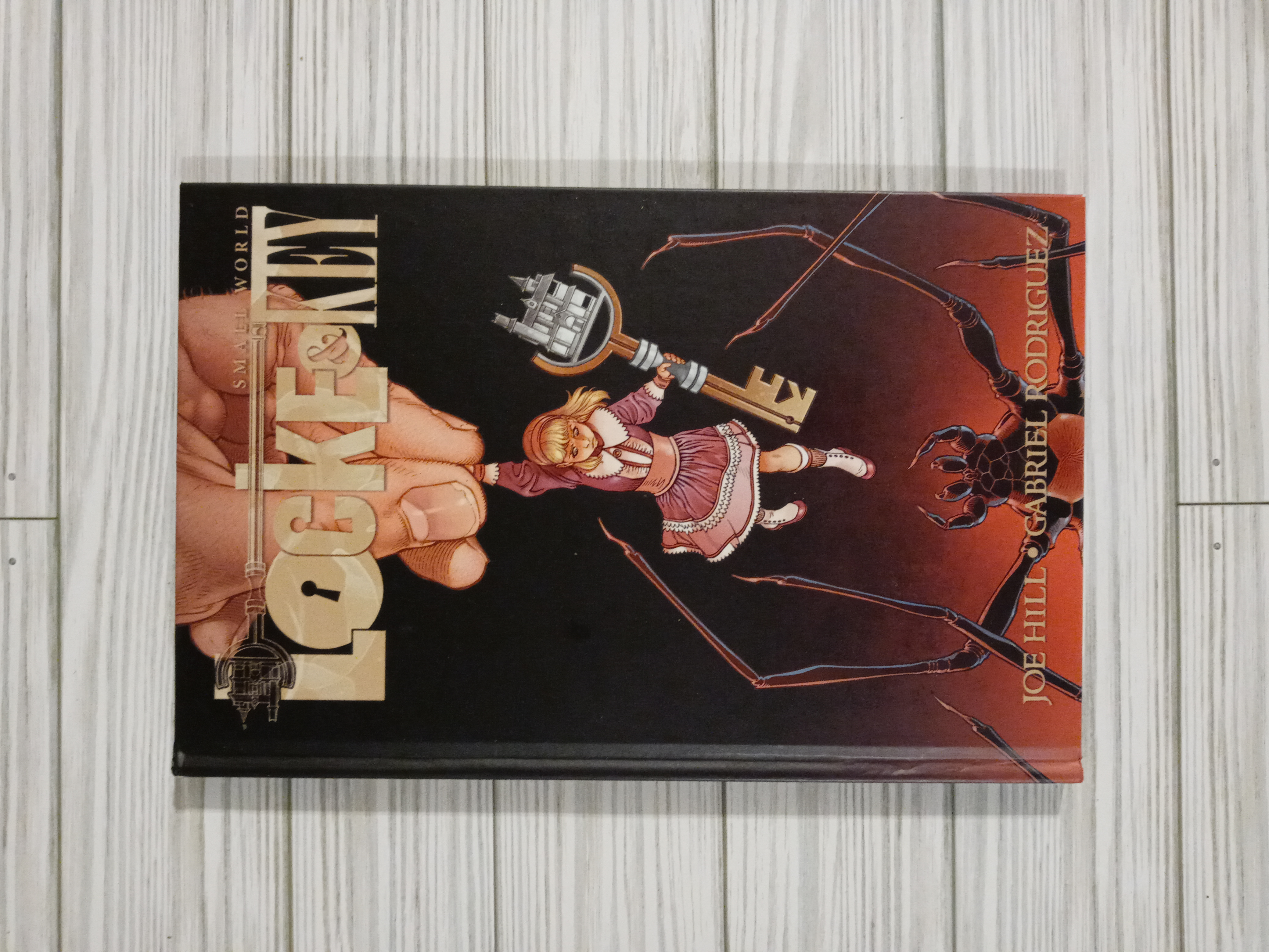 Locke and Key: Small World Deluxe Edition