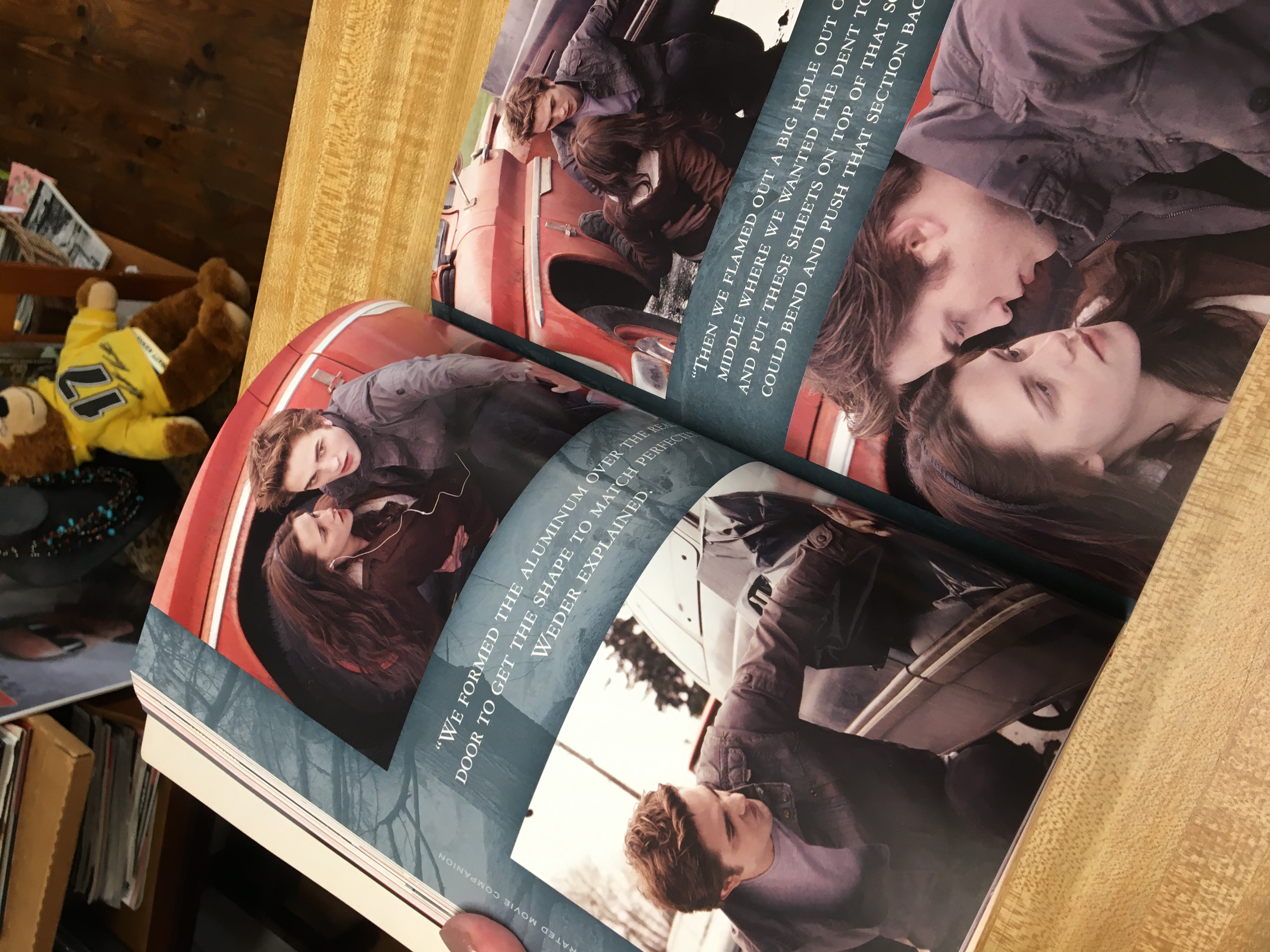 Twilight: the Complete Illustrated Movie Companion