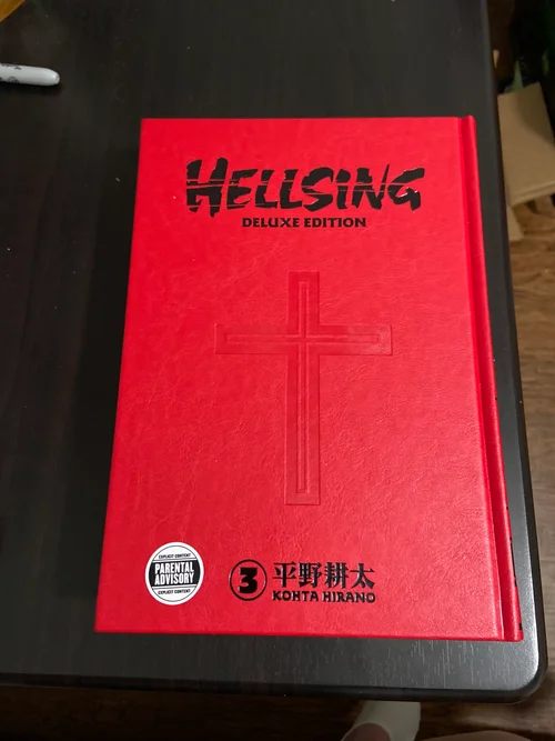 Hellsing Deluxe Volume 3