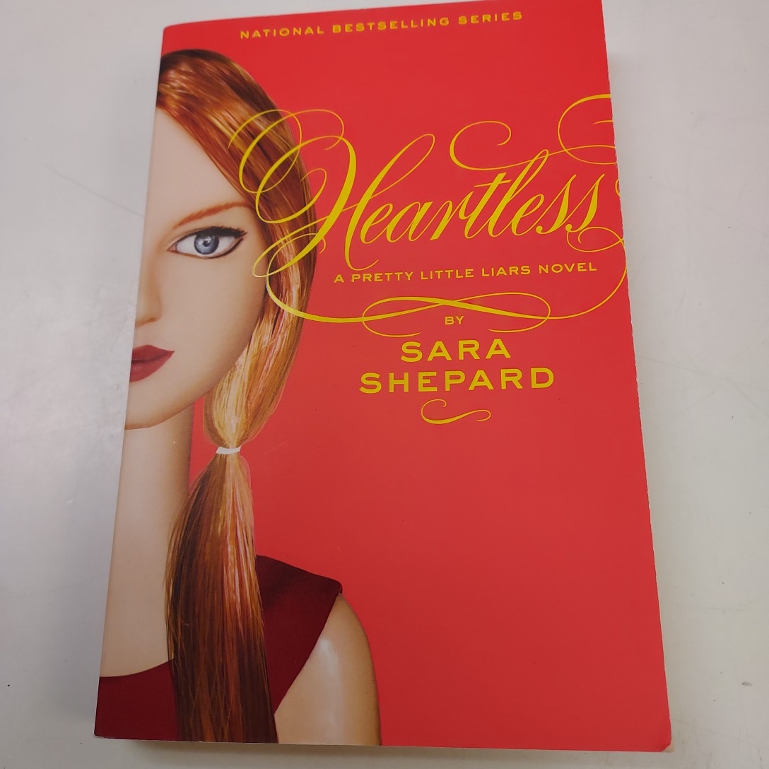 Pretty Little Liars #7: Heartless