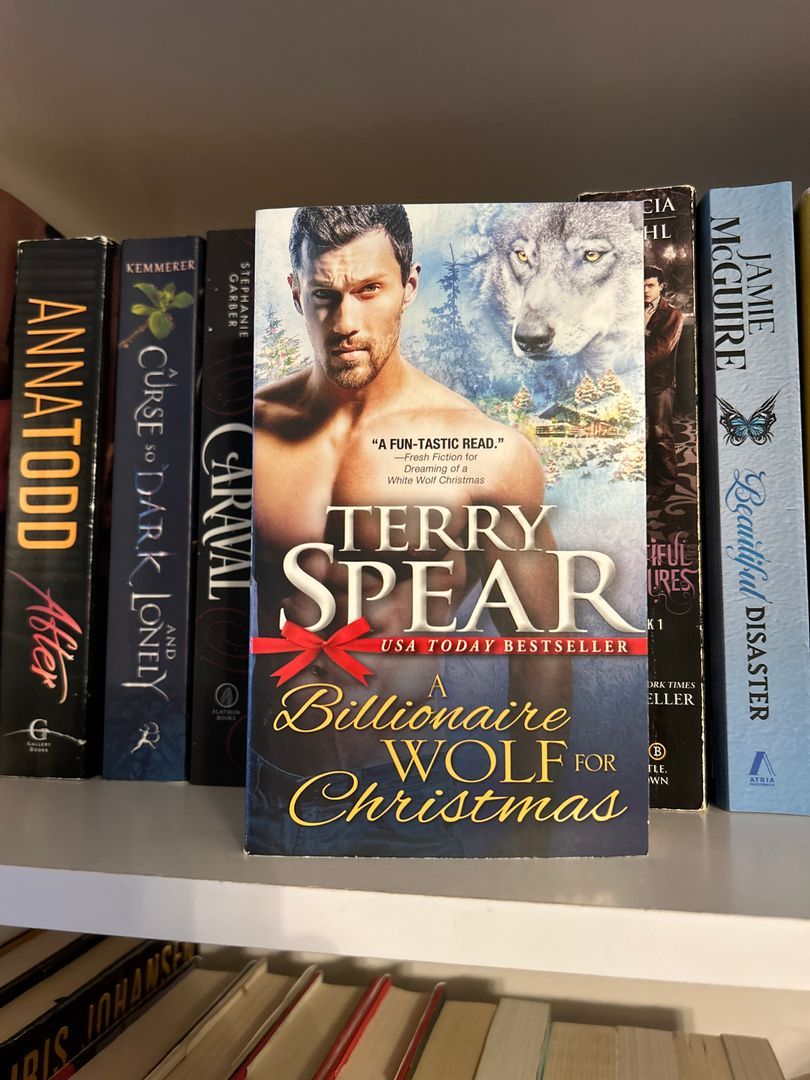 A Billionaire Wolf for Christmas