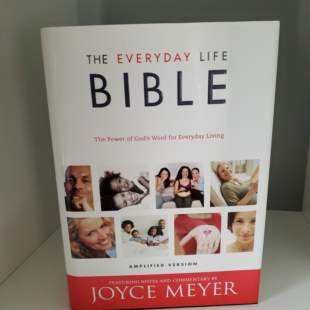 Sale image for 2296f547-546d-4919-a2b1-bfe1d96a70fa-DumqIspNyMWkWj4RX04EpzINuae2