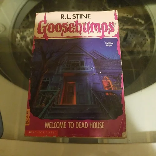 Welcome to Dead House