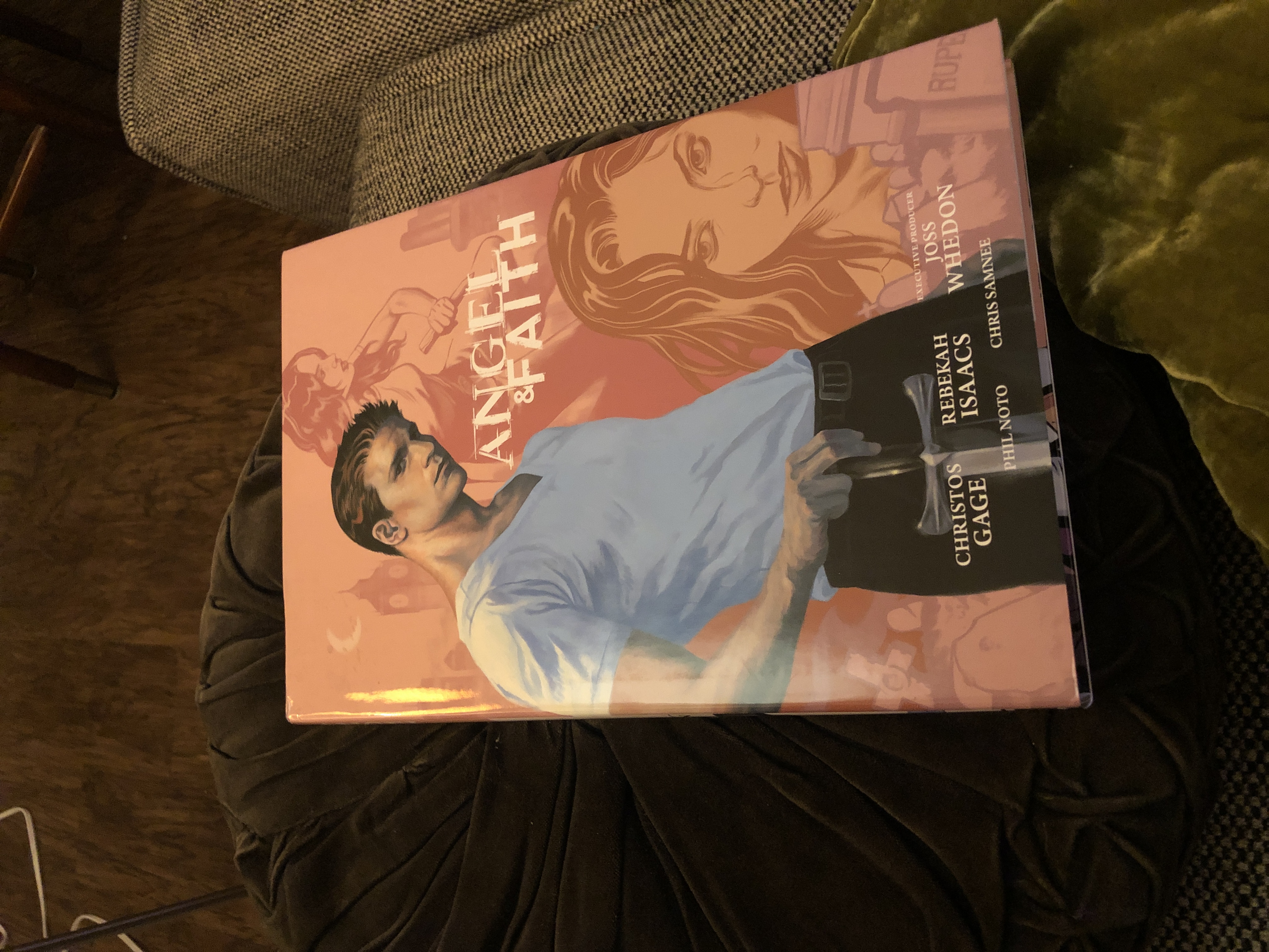 Angel and Faith: Season Nine Library Edition Volume 1