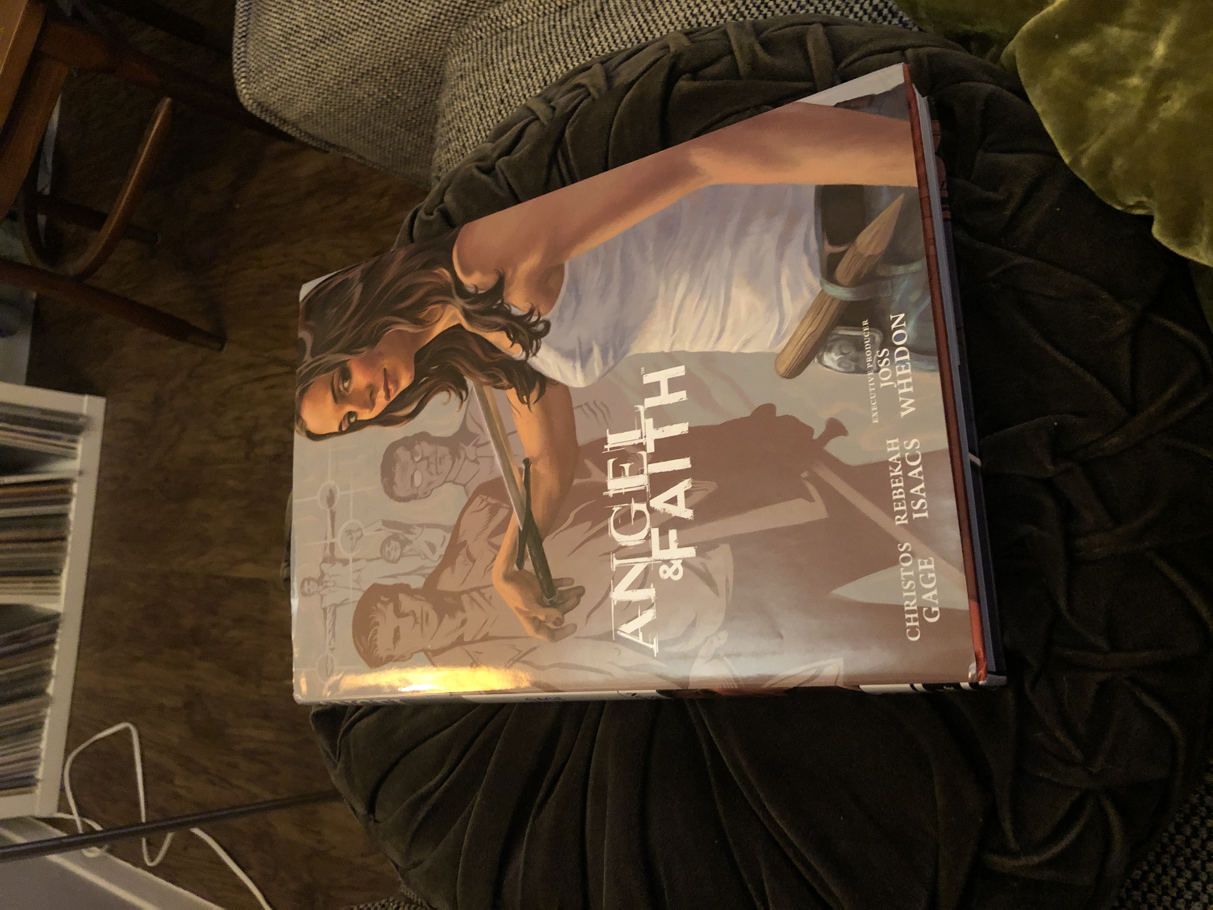 Angel and Faith: Season Nine Library Edition Volume 3
