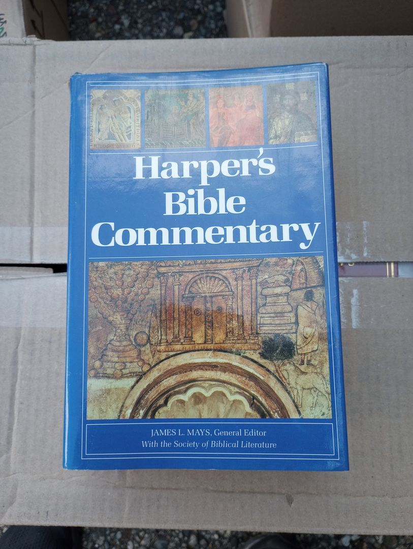 HarperCollins Bible Commentary - Revised Edition