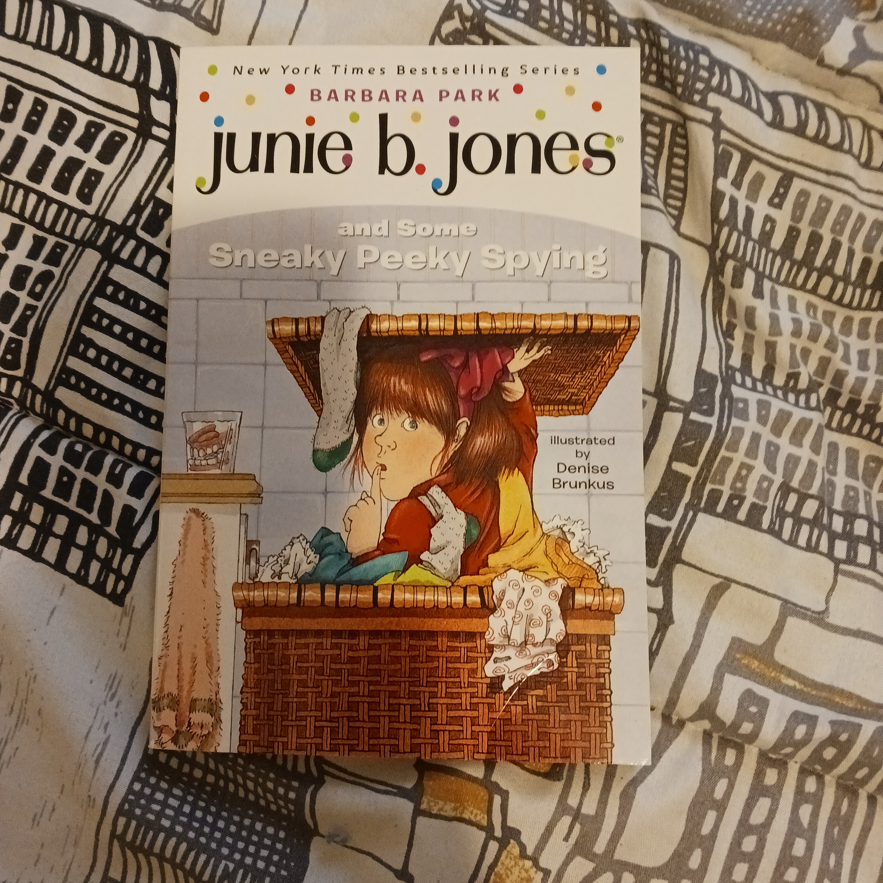 Junie B. Jones #4: Junie B. Jones and Some Sneaky Peeky Spying