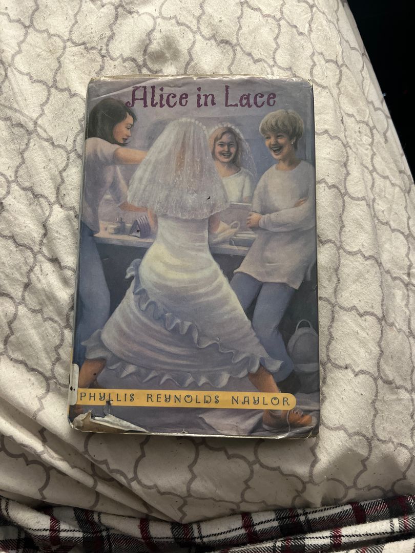 Alice in Lace