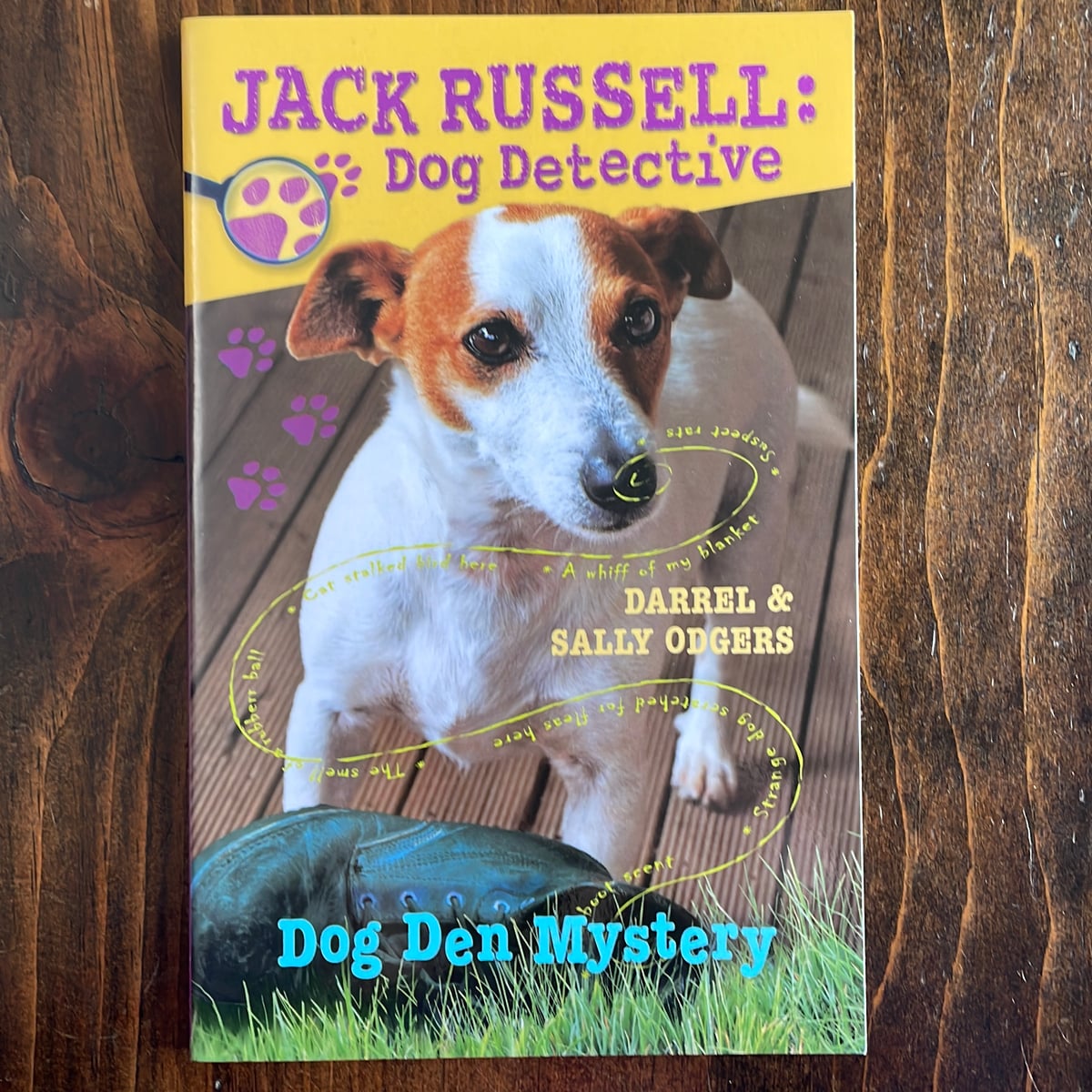 Dog Den Mystery by Darrel Odgers, Sally Odgers