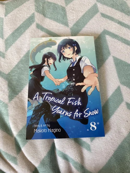 A Tropical Fish Yearns for Snow, Vol. 8