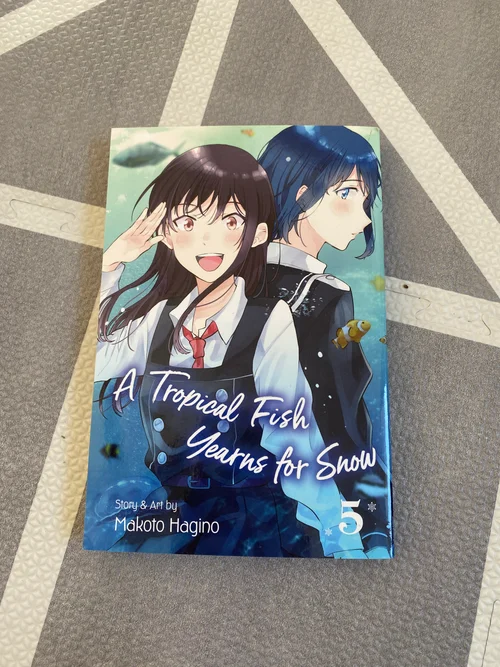 A Tropical Fish Yearns for Snow, Vol. 5