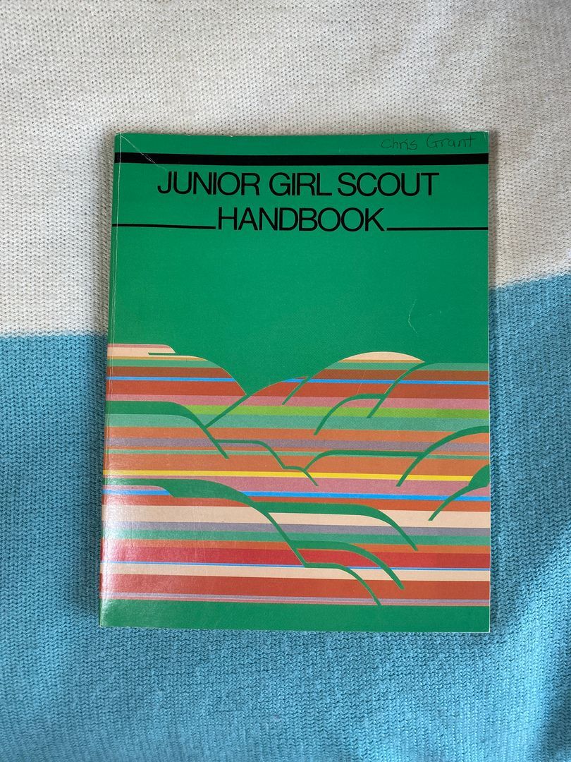 Junior Girl Scout Handbook 1986