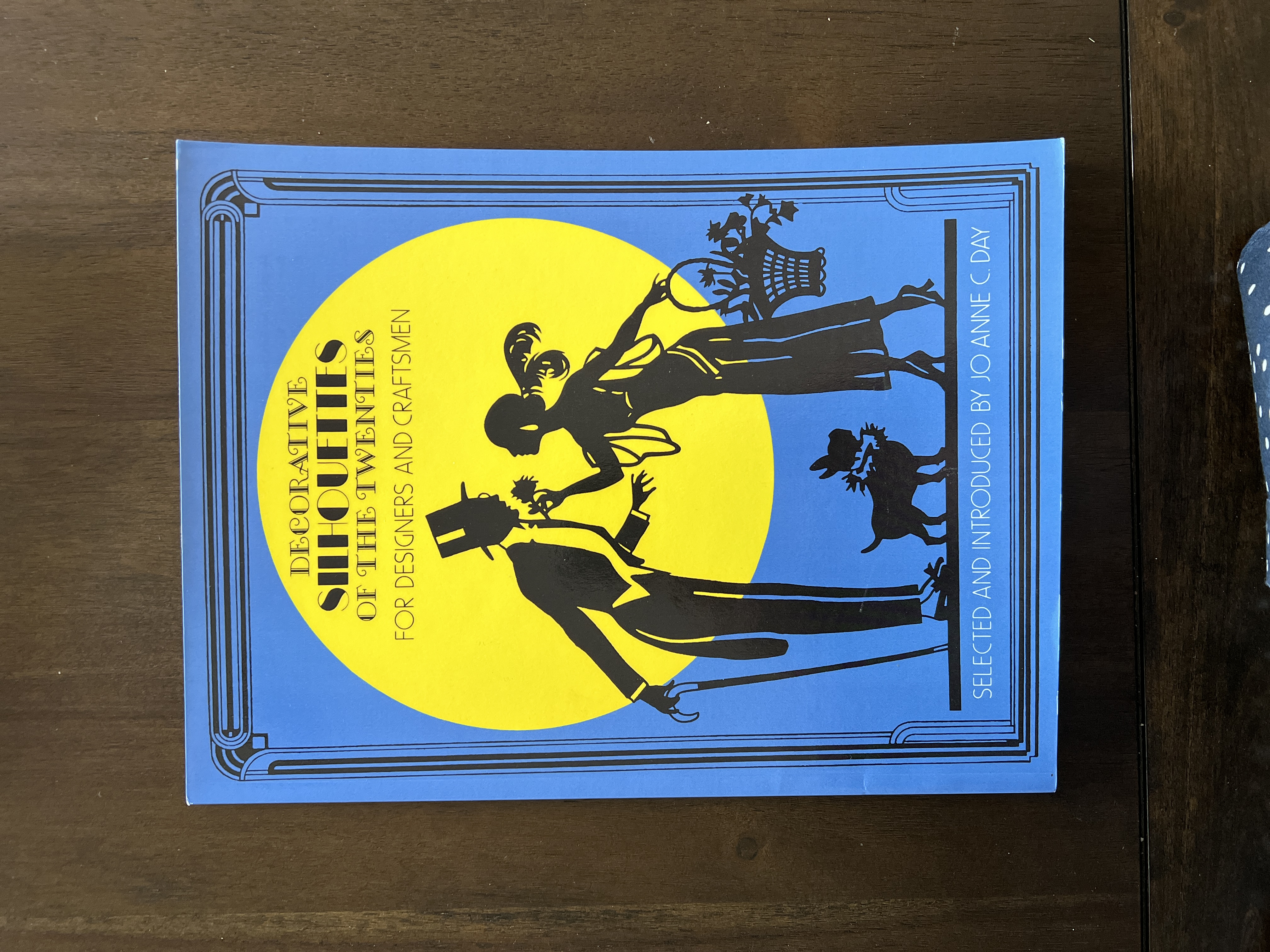 Decorative Silhouettes of the Twenties for Designers and Craftsmen