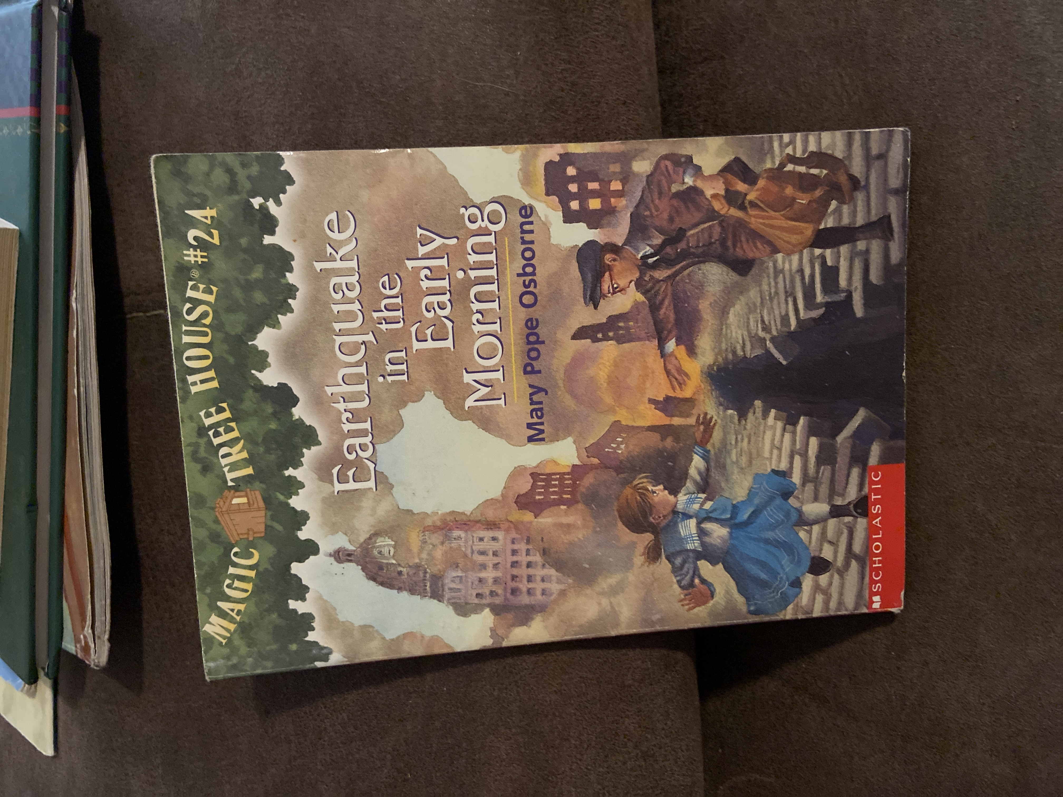 Magic Tree House Earthquake in the Early Morning
