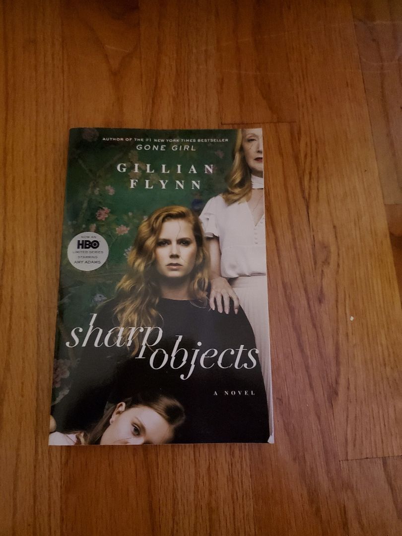 Sharp Objects (Movie Tie-In)