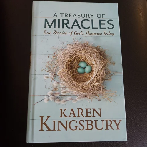 A Treasury of Christmas Miracles