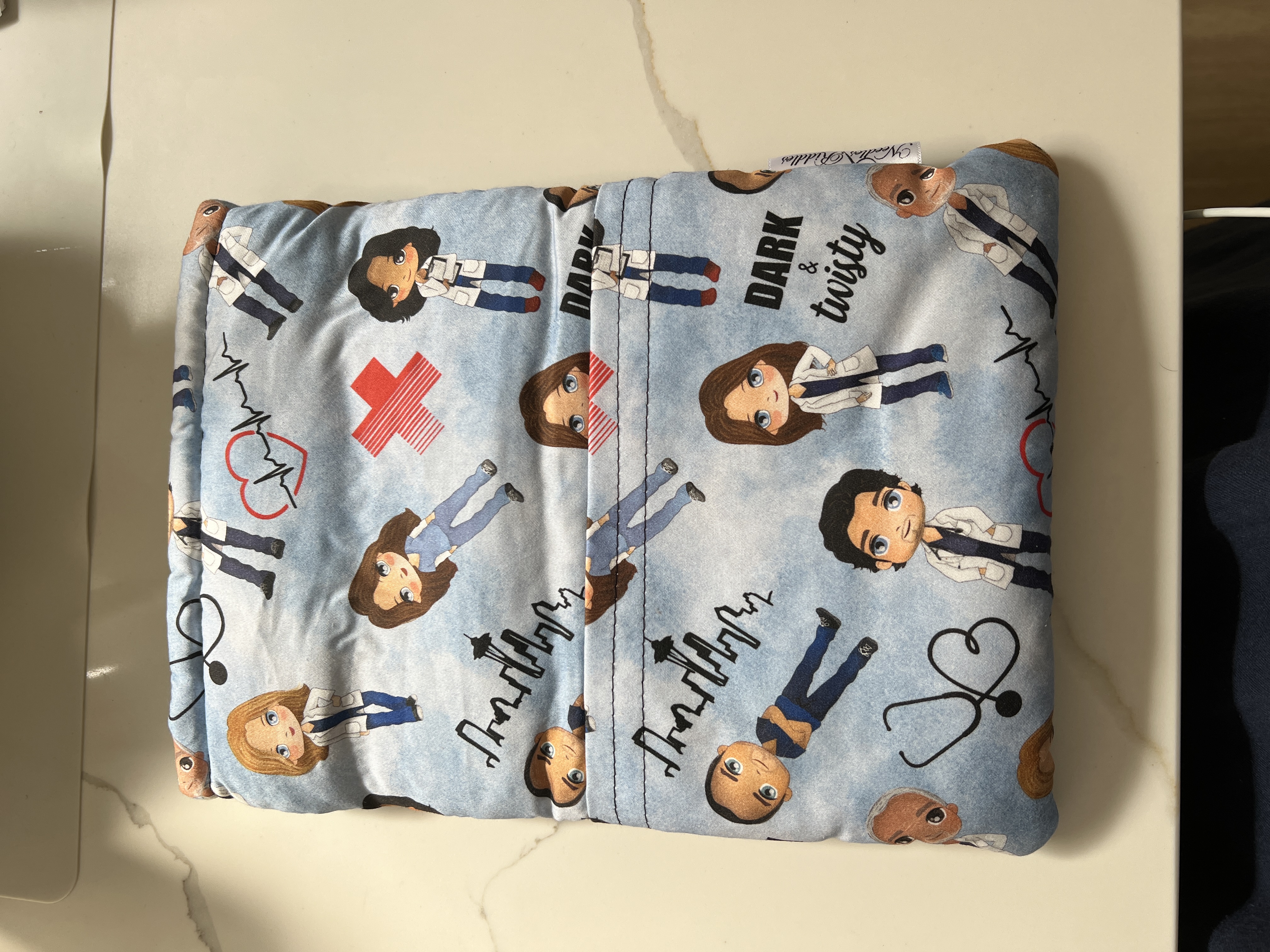 Book sleeve greys anatomy 