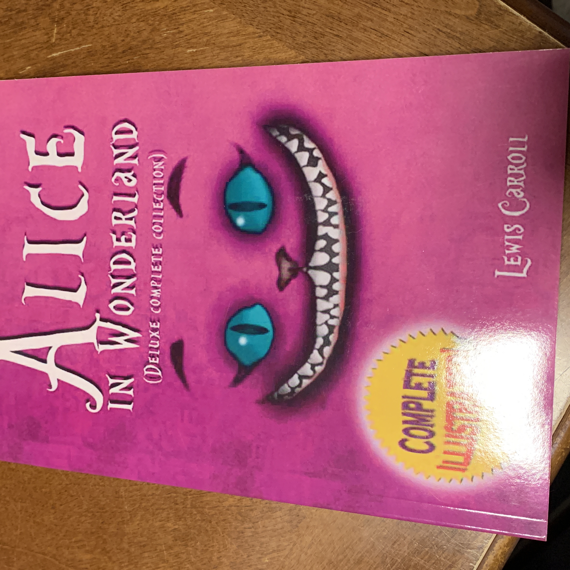 Alice in Wonderland: Deluxe Complete Collection Illustrated