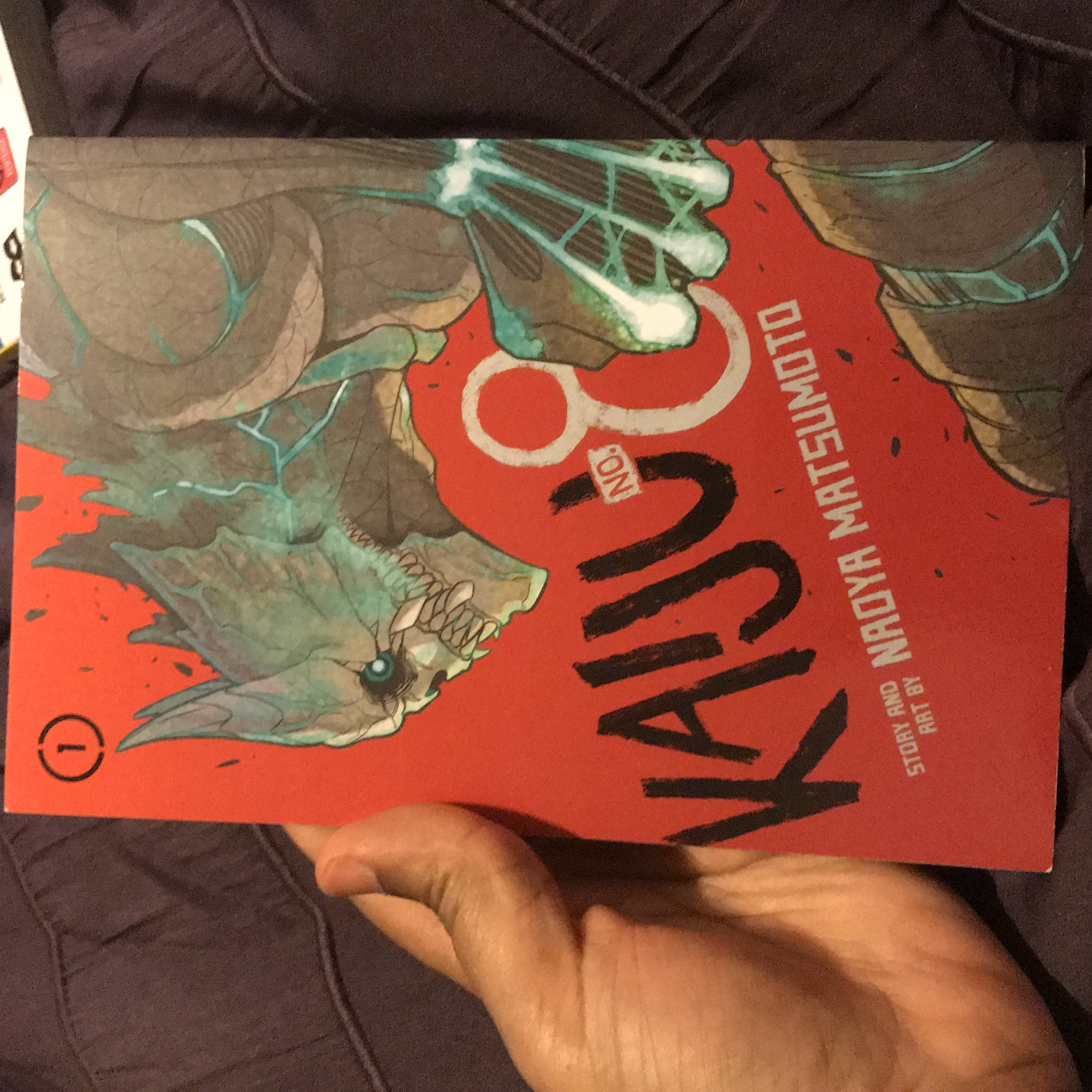 Kaiju No. 8, Vol. 1