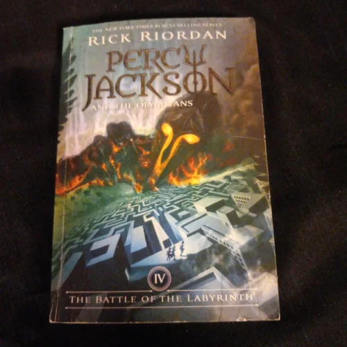 The Battle of the Labyrinth (Percy Jackson and the Olympians, Book Four)