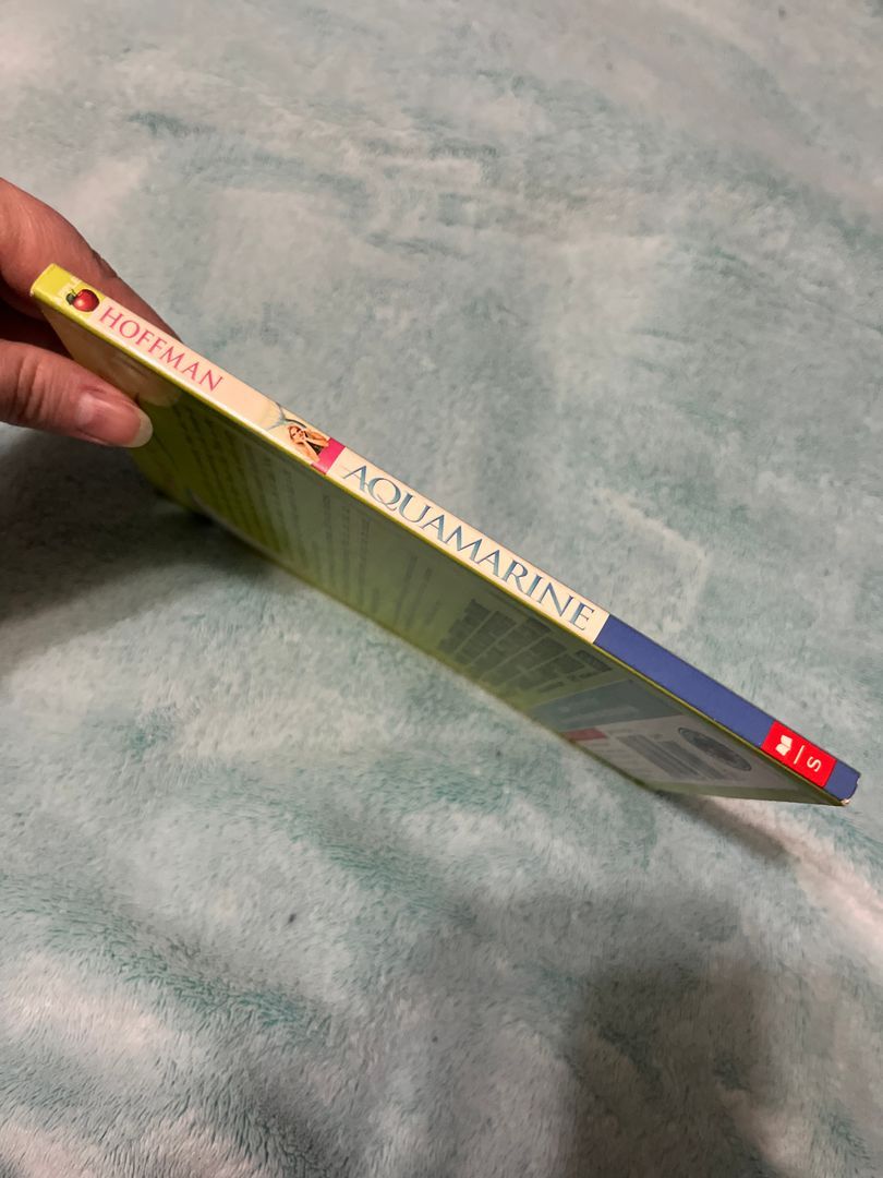 Aquamarine by Alice Hoffman, Paperback | Pangobooks