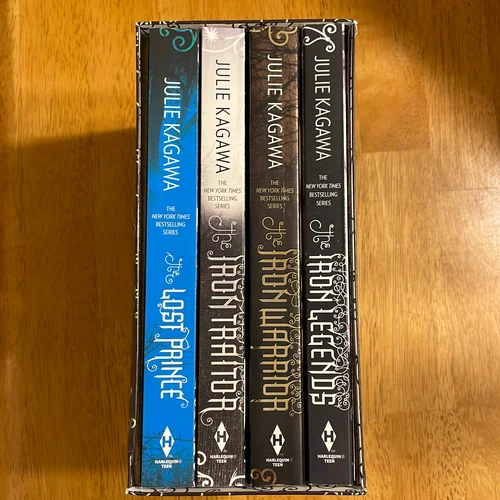 The Iron Fey Boxed Set 2