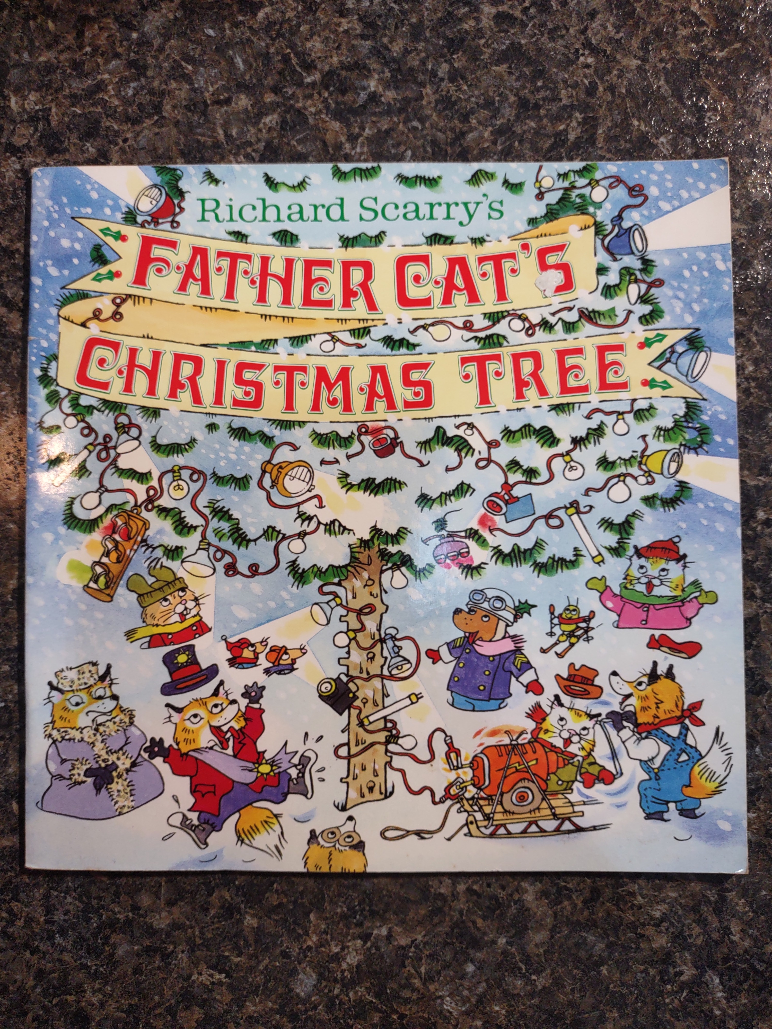 Richard Scarry's Father Cat's Christmas Tree