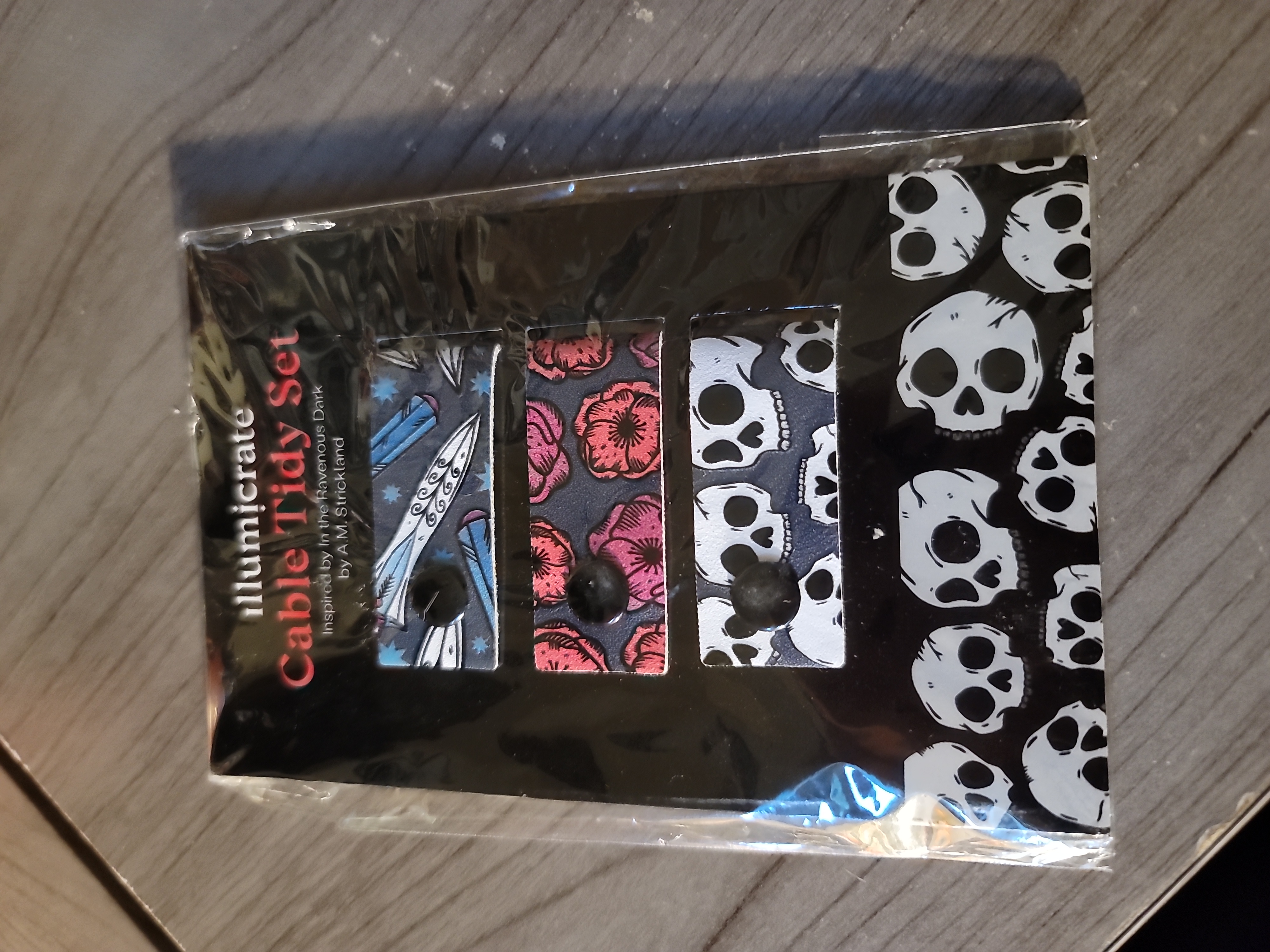 Illumicrate In The Ravenous Dark Cable Tidy Set