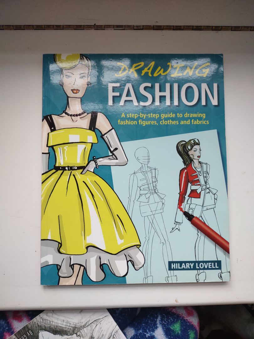 Drawing Fashion
