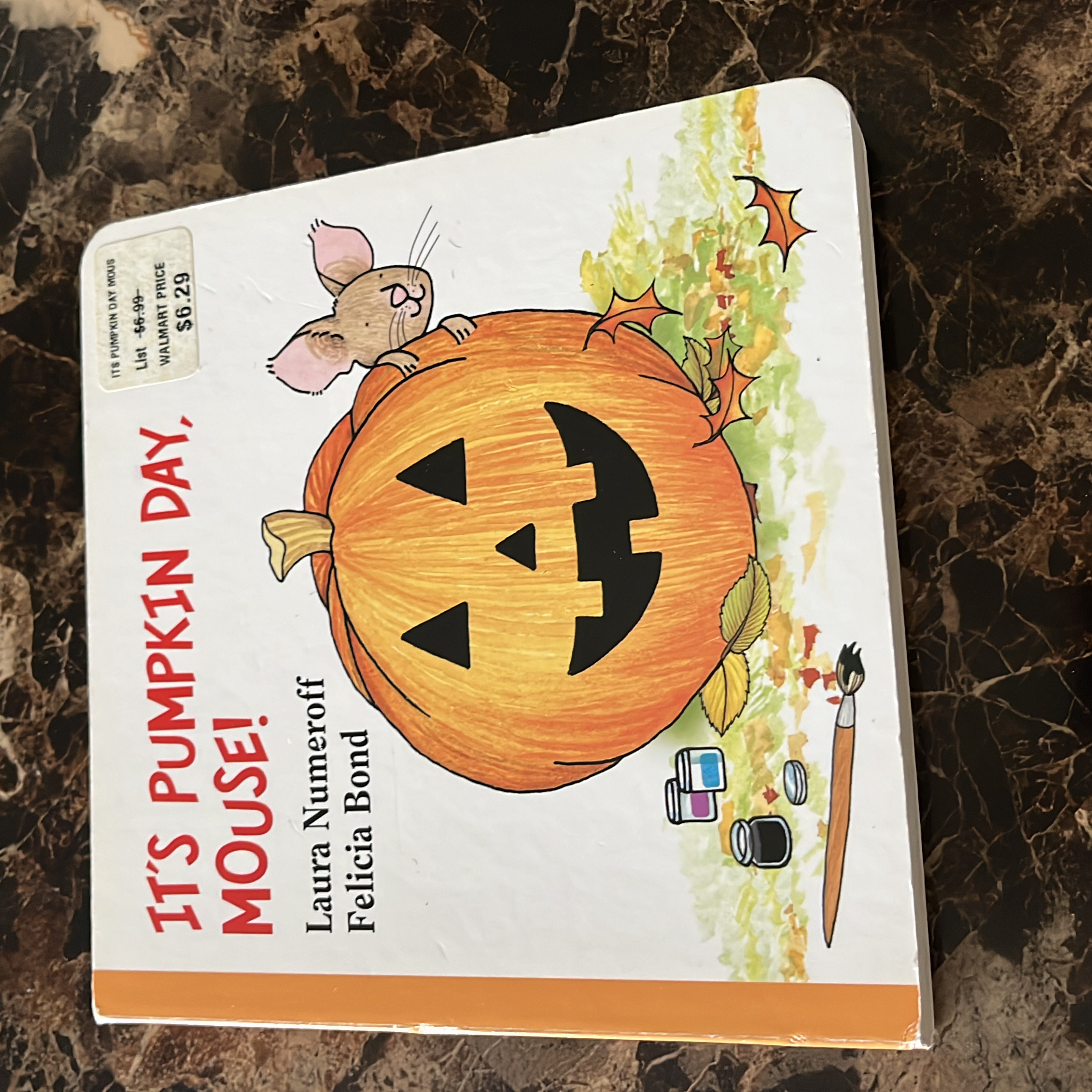 It's Pumpkin Day, Mouse!